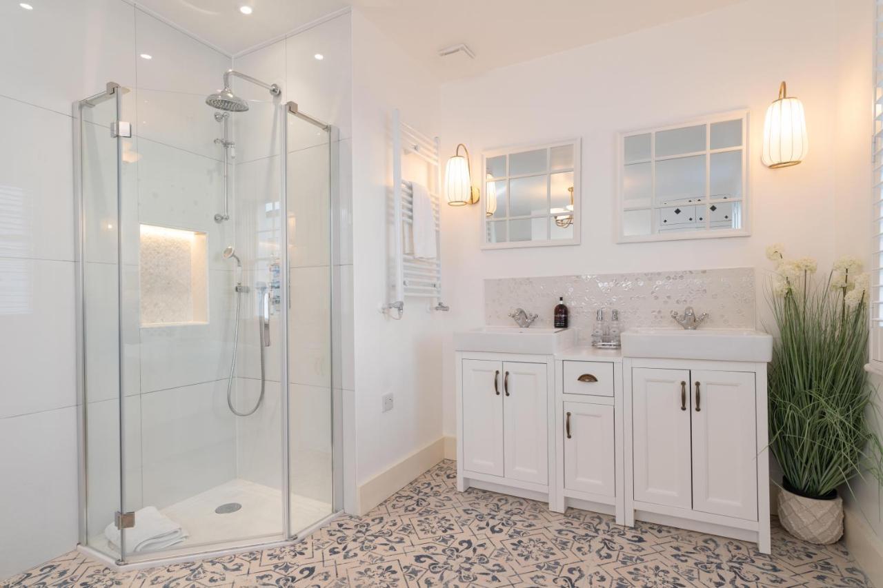 Gloucester Place Townhouse With Hot Tub! Cheltenham Zewnętrze zdjęcie