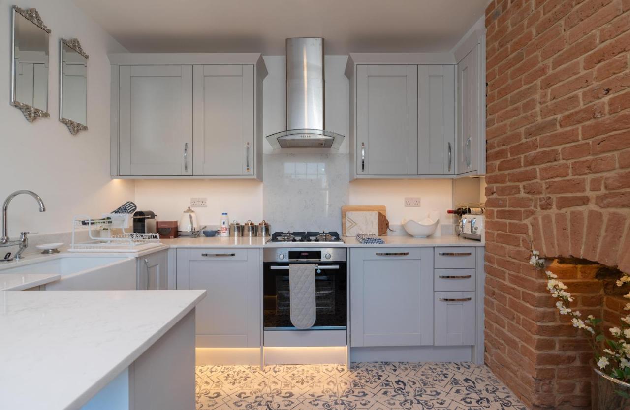 Gloucester Place Townhouse With Hot Tub! Cheltenham Zewnętrze zdjęcie