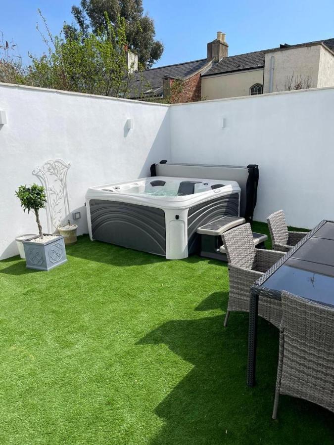 Gloucester Place Townhouse With Hot Tub! Cheltenham Zewnętrze zdjęcie